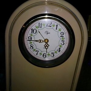 Vintage Elgin Quartz Clock